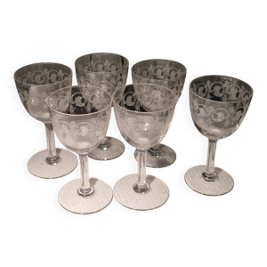 6 verres à vin blanc,