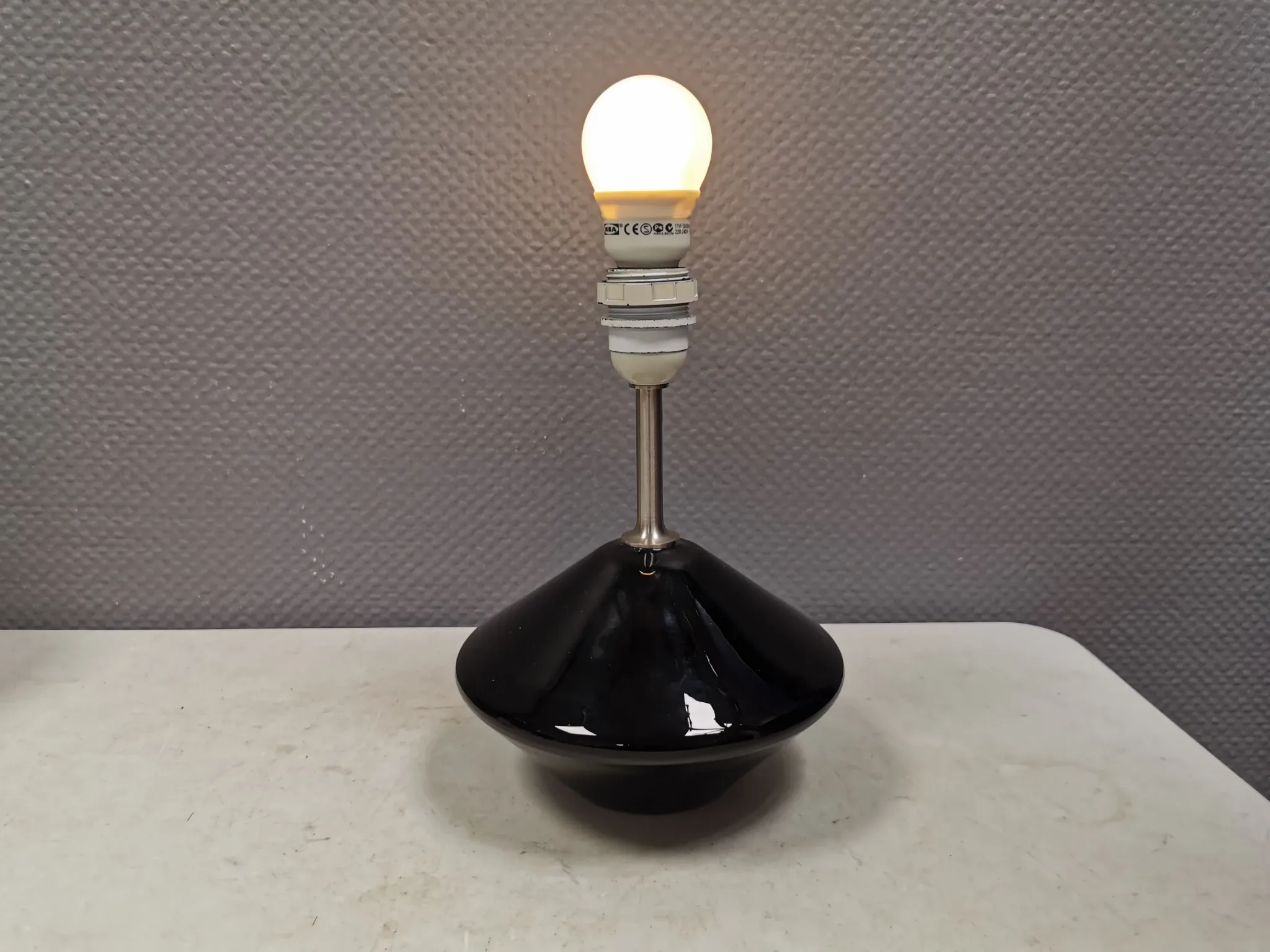 Lampe de table, modèle Astro, conçue en 1987 par Sidse Werner.
