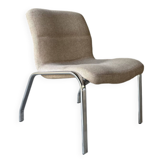 Fauteuil bas vintage chrome et tissu gris/beige