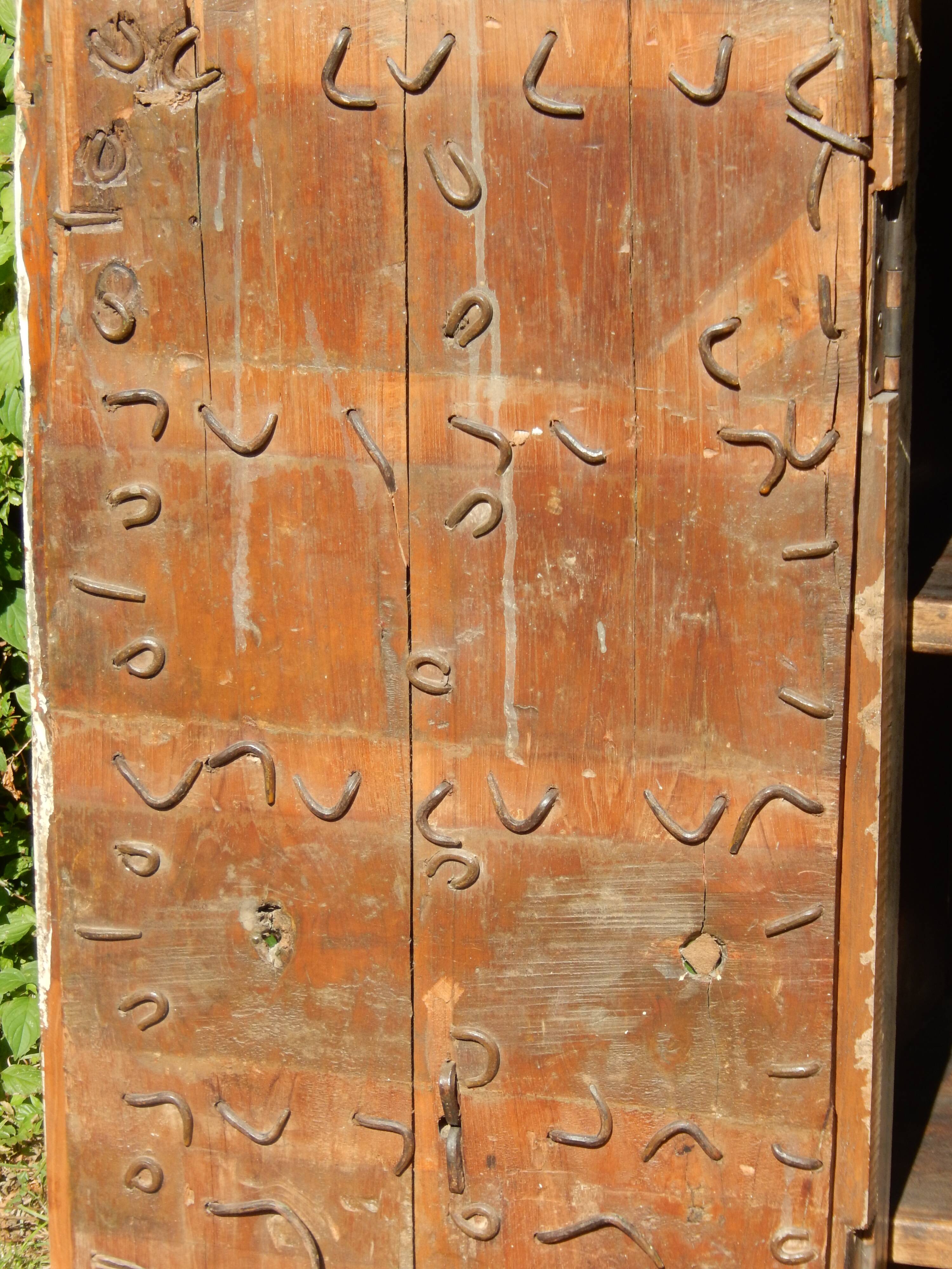 Exceptionnelle armoire de style indien - Superbe patine