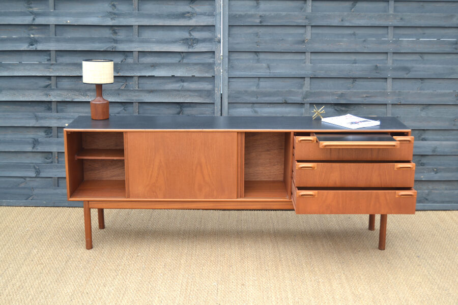 Enfilade par McIntosh – plateau noir * 200 cm