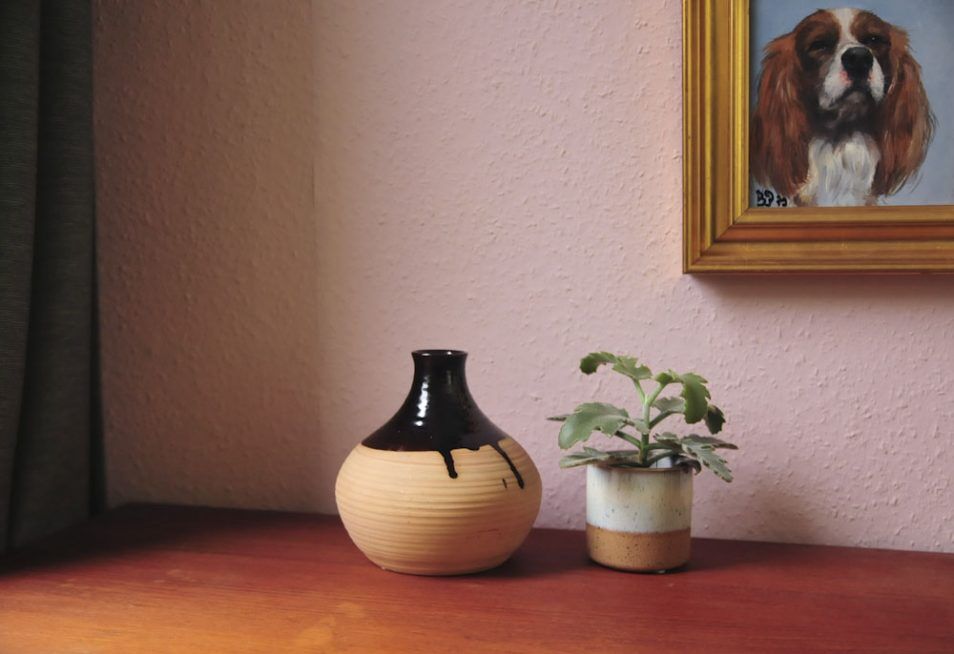 Salmon pink vase with brown top, Lund Danmark