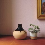 Salmon pink vase with brown top, Lund Danmark