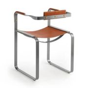 Paire de fauteuils de voyage avec dossier couleur tabac et métal