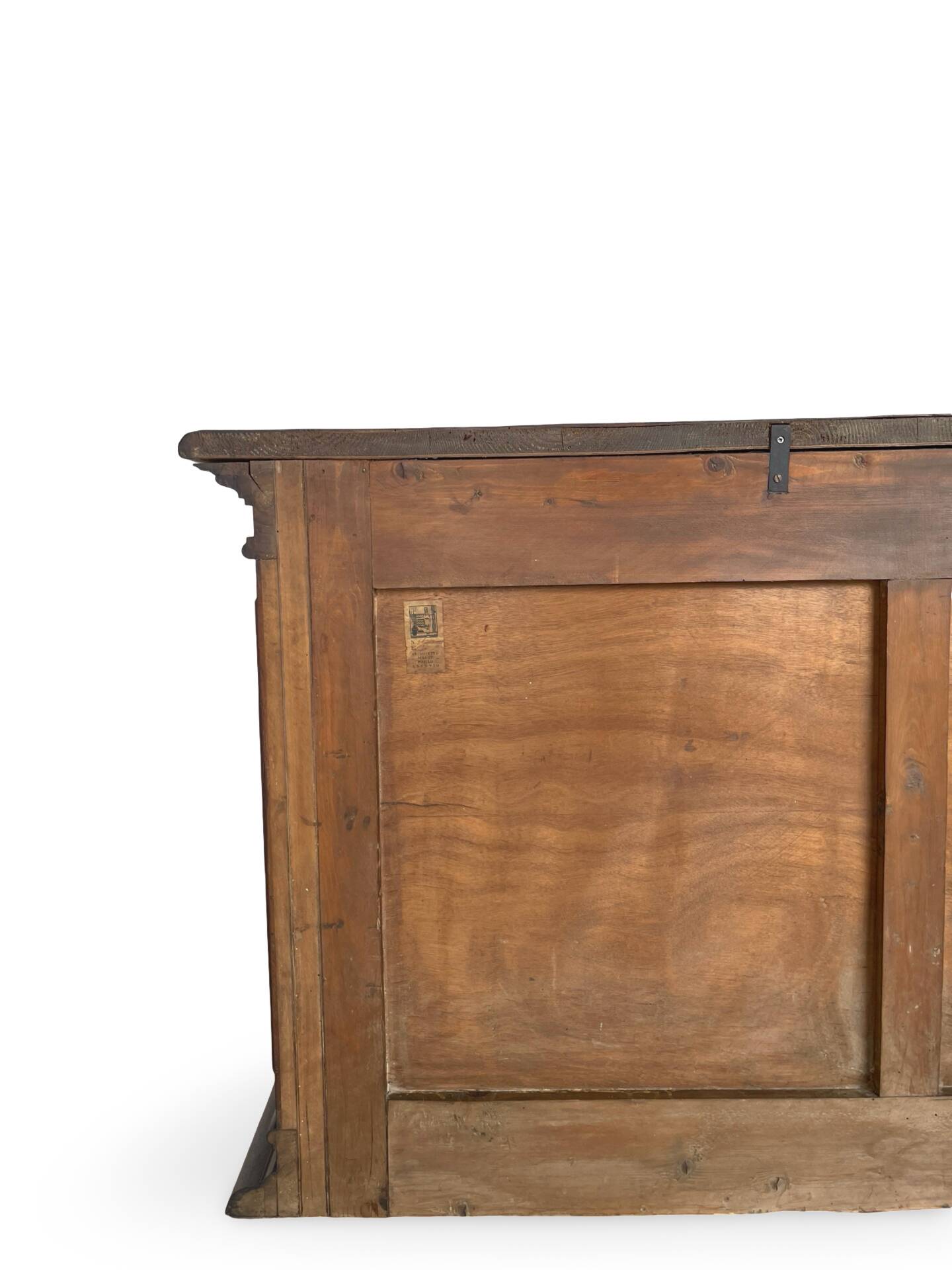 The high-quality Italian Renaissance Revival credenza, 1920s/1930s