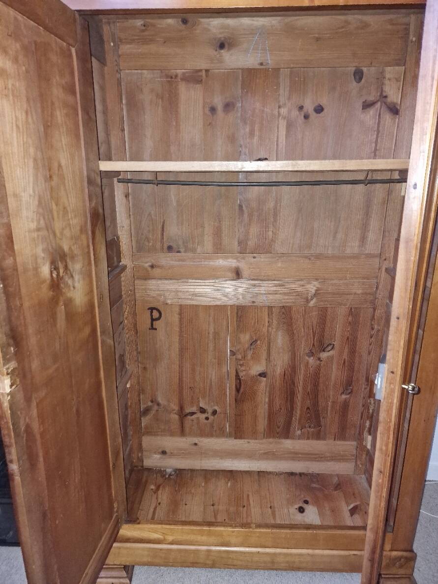 Armoire penderie en merisier entièrement démontable