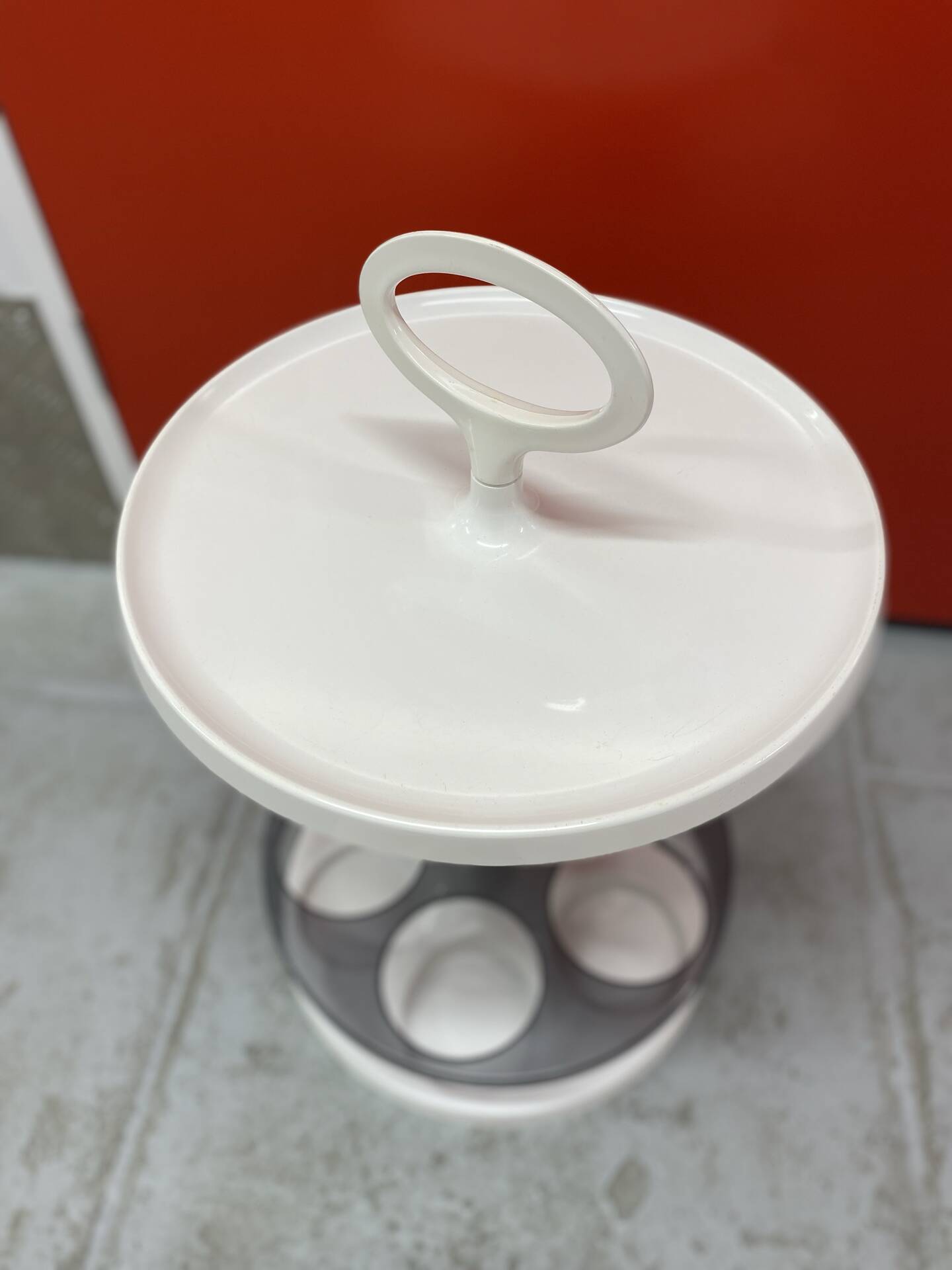 Small dry bar table Space Age