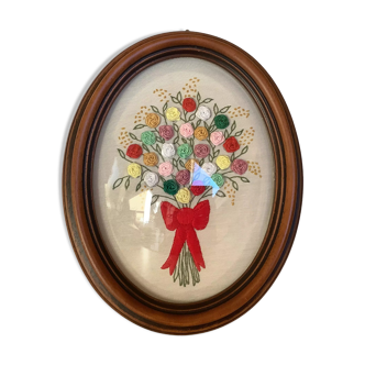 Frame embroidered flowers curved glass