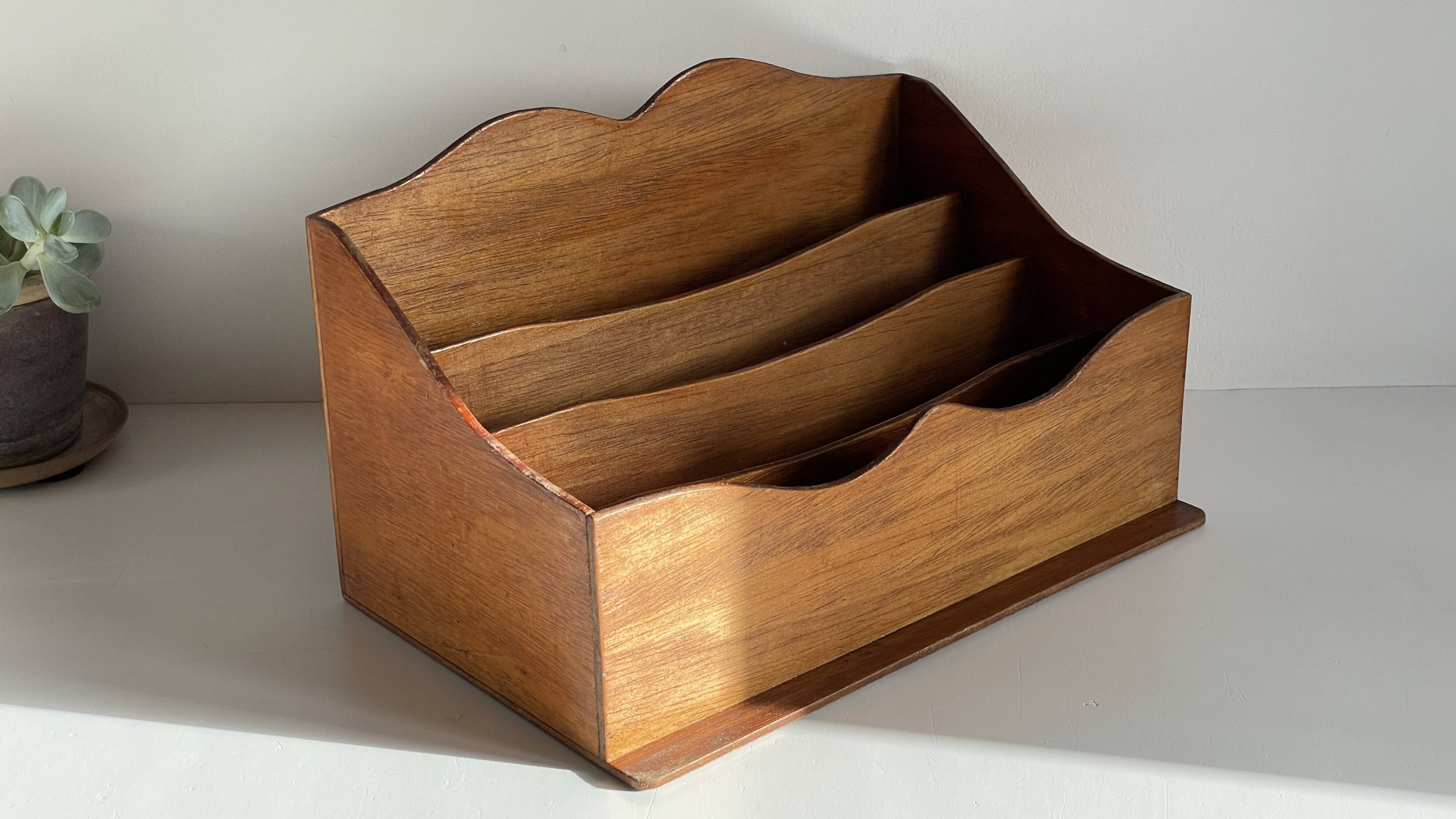 Porte courrier de bureau vintage en bois