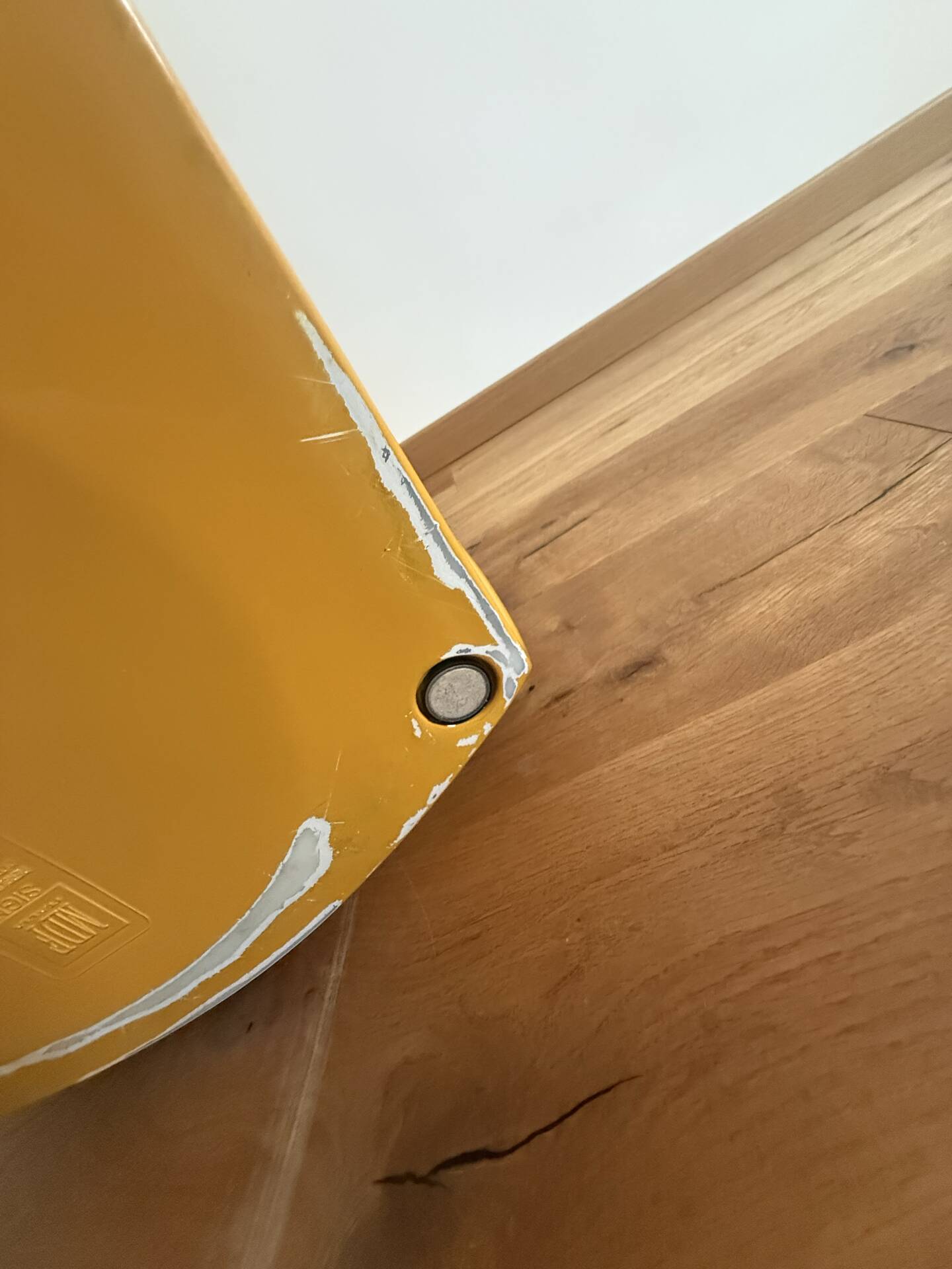 SIGN chair by Piergiorgio Cazzaniga for MDF Italia – Glossy yellow