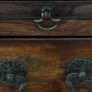 Antique 18th-Century English Chest of Drawers with Brushing Slide
