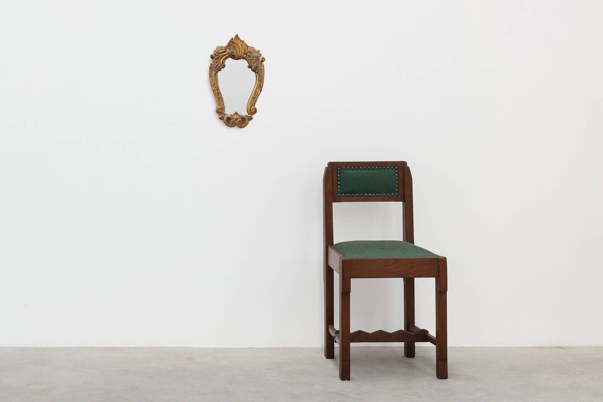 Petit miroir doré de style rococo, Italie, XXe siècle