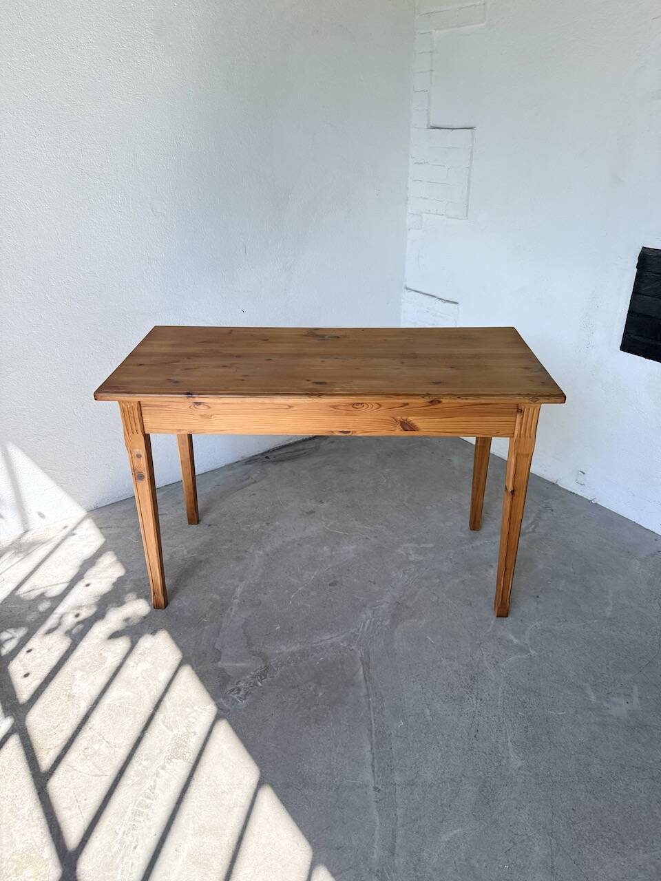 English style pine desk