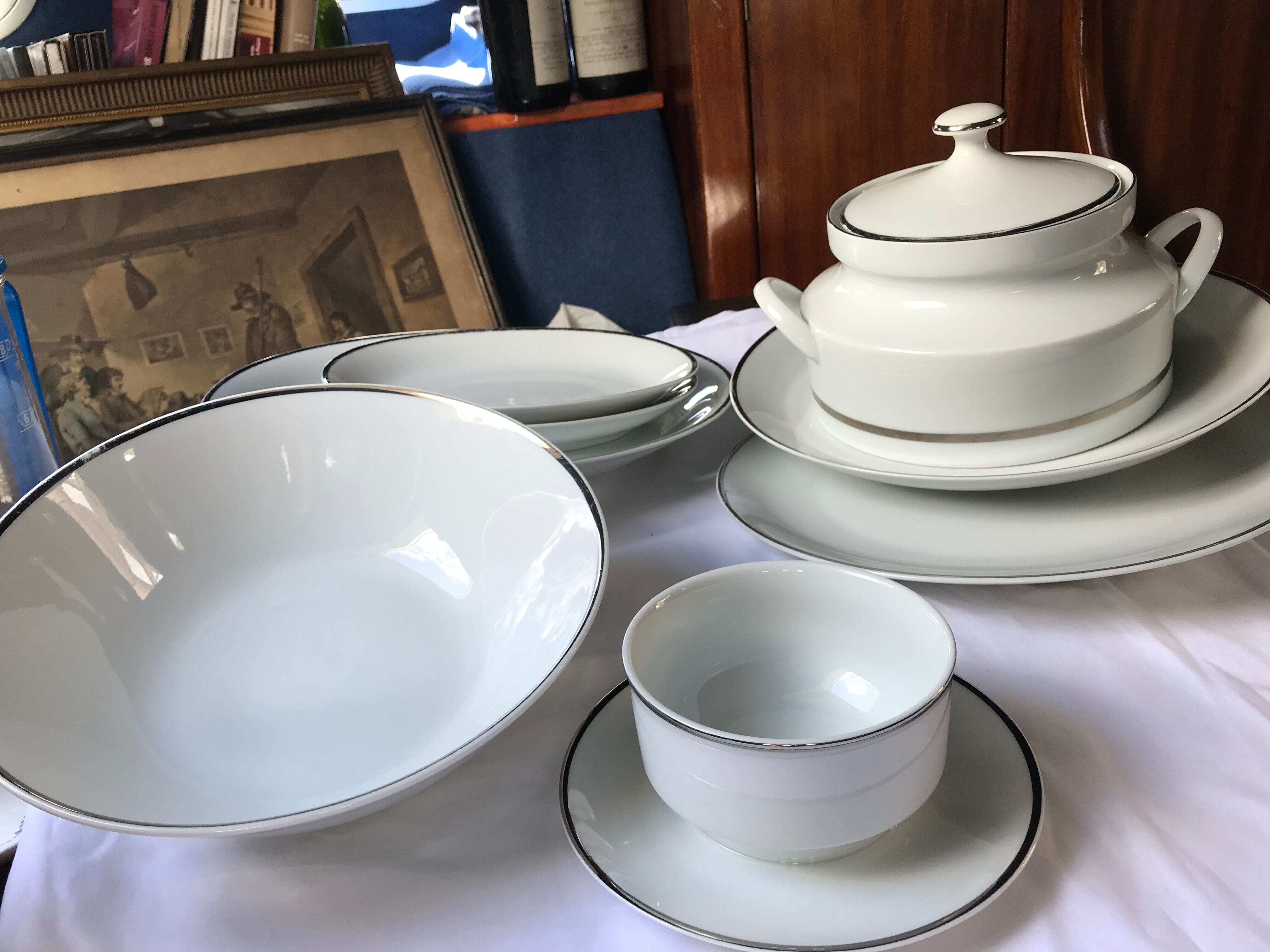 Bavaria salad bowl with hand-painted silver border