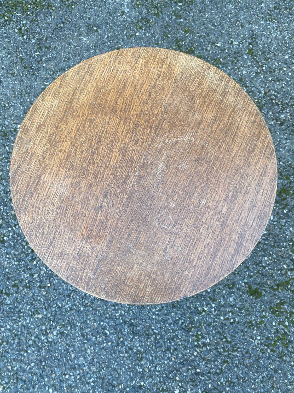 Gueridon side table turned wood