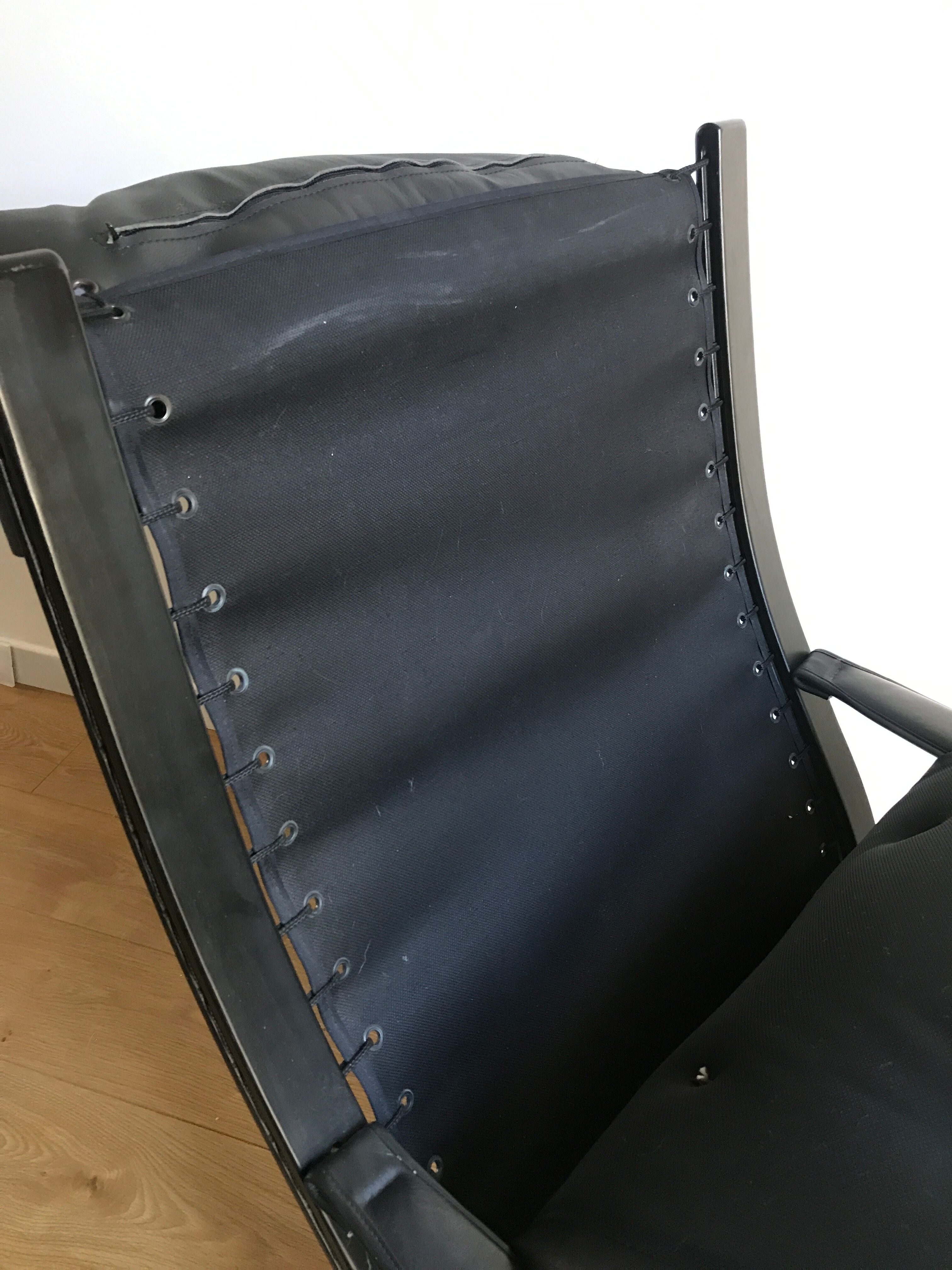 LOUNGE ARMCHAIR SIESTA BLACK LEATHER BY INGMAR RELLING FOR WESTNOFA
