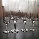 Service de 48 verres cristal