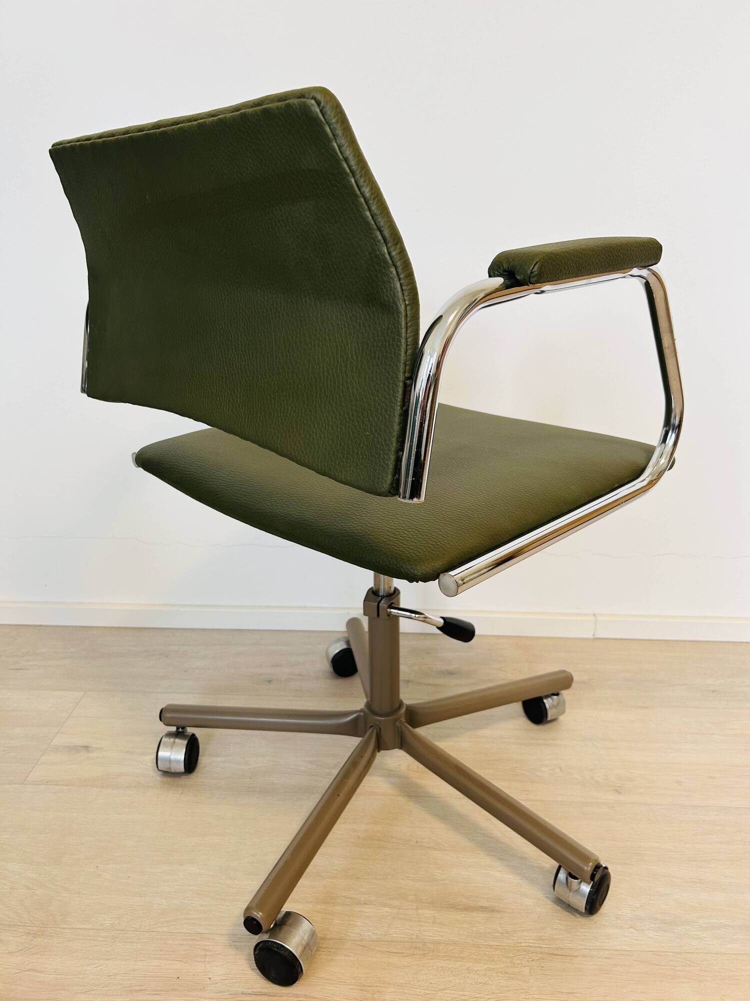 Vintage Fern Grey Office Arm Chair from Kovona Model K-380 from Czech 1970’s