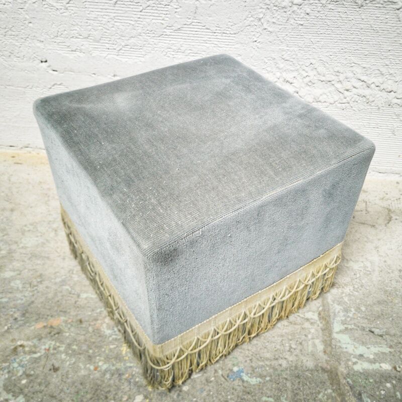 Vintage velvet pouf