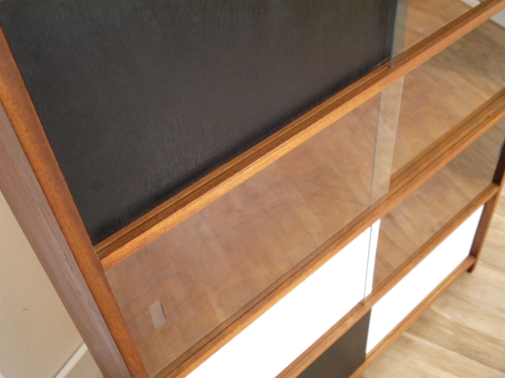 Showcase vintage teak shelf