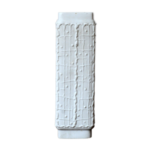 Vase en porcelaine blanche