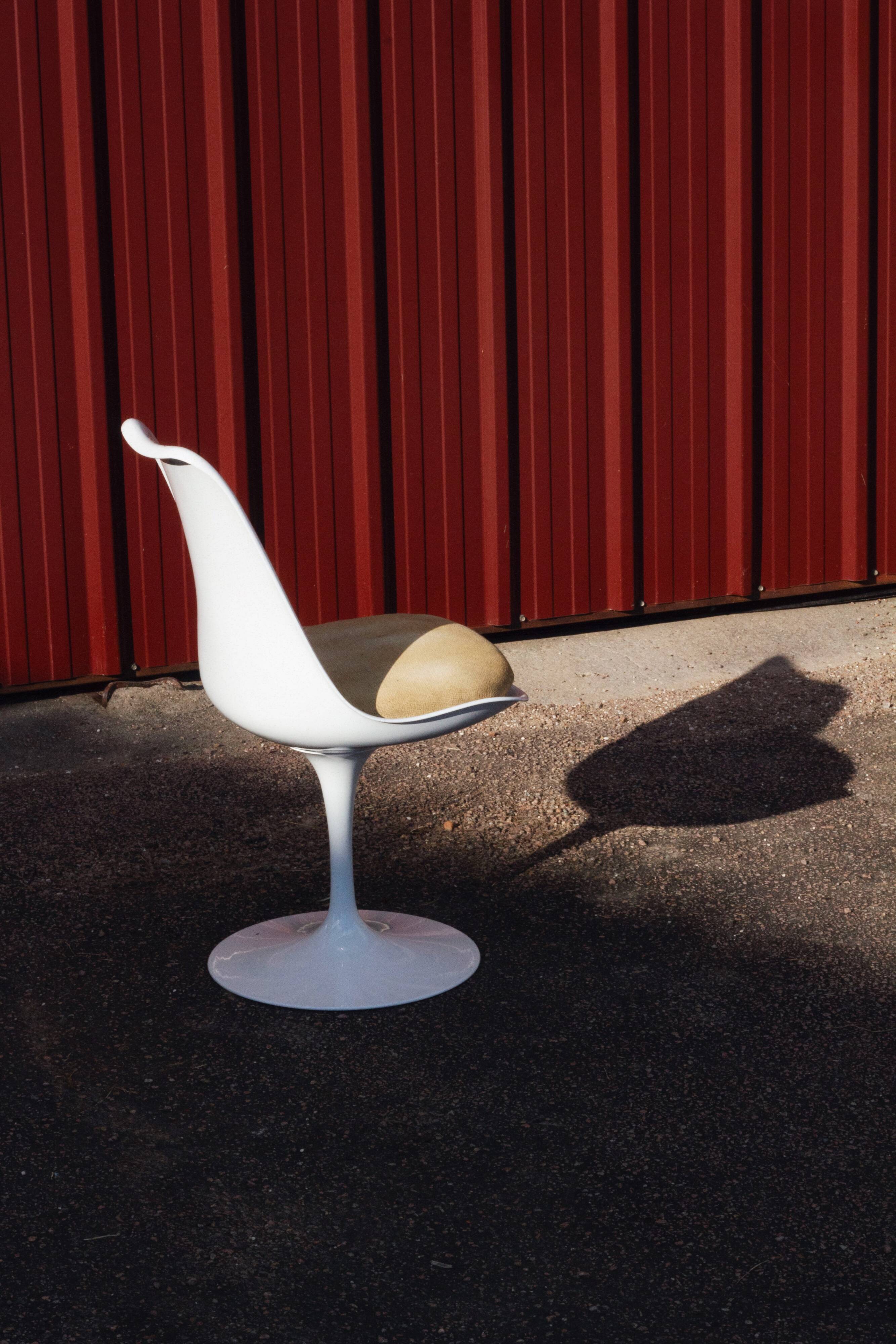 Tulip chair by Eero Saarinen for Knoll, 1960