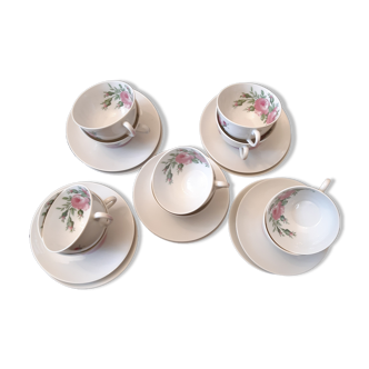 10 tasses porcelaine d'Auteuil  motif roses