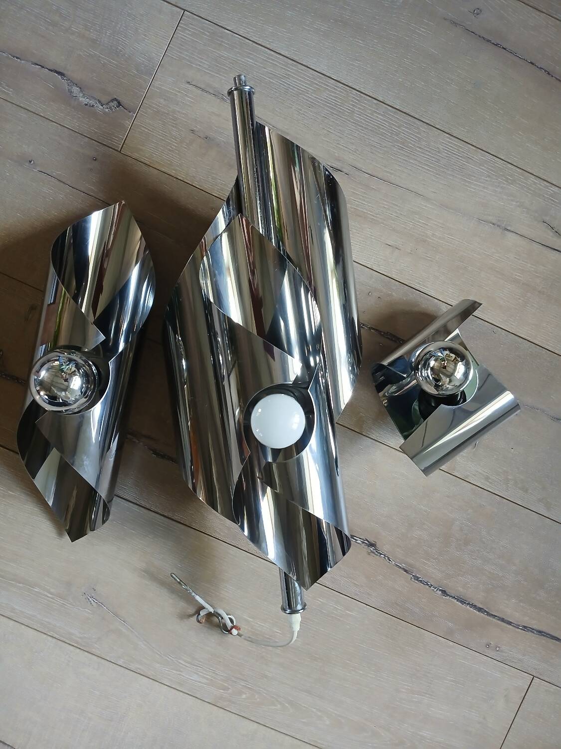 Suspension + 2 wall lights from the 70s