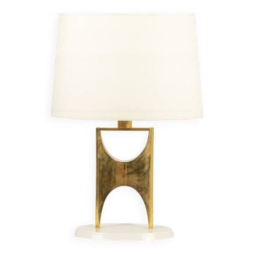 Lampe en bronze doré de forme H. 20e siècle.