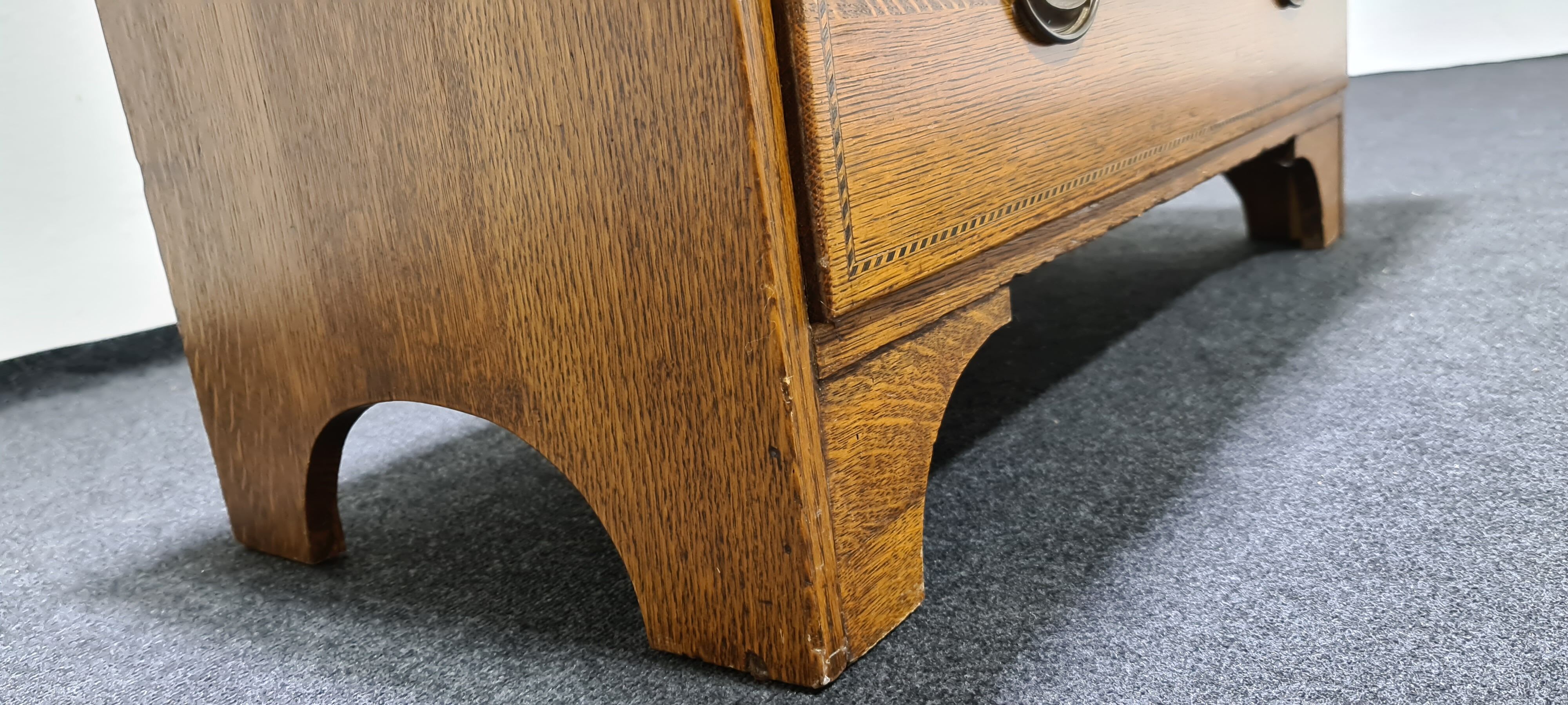 Commode en chêne vintage art déco
