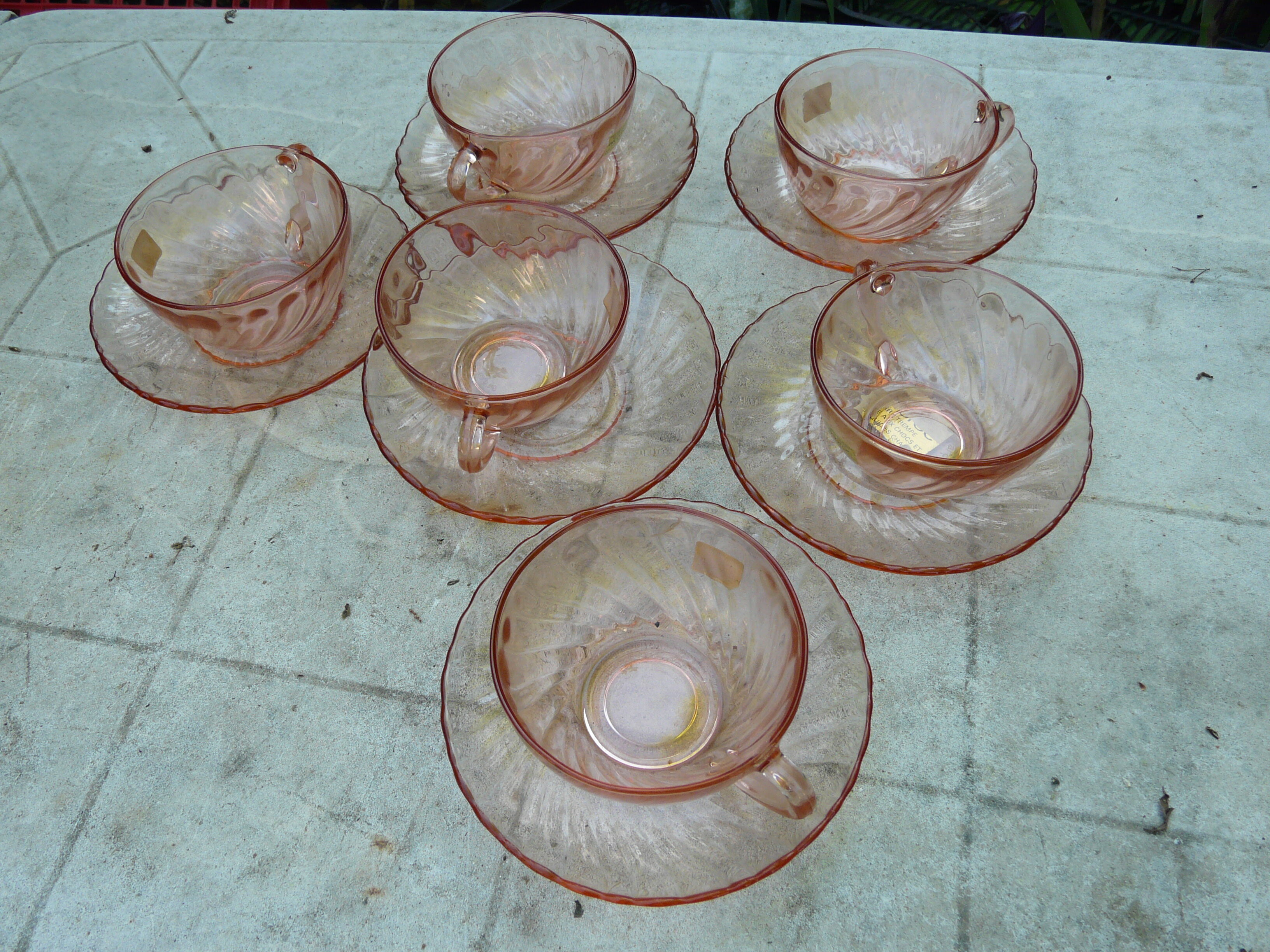 Set of 6 pink tea cups with rosaline sub-cup Arcoroc Luminarc