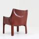 Fauteuil Cassina Cab 414 de Mario Bellini en cuir bordeaux Ital