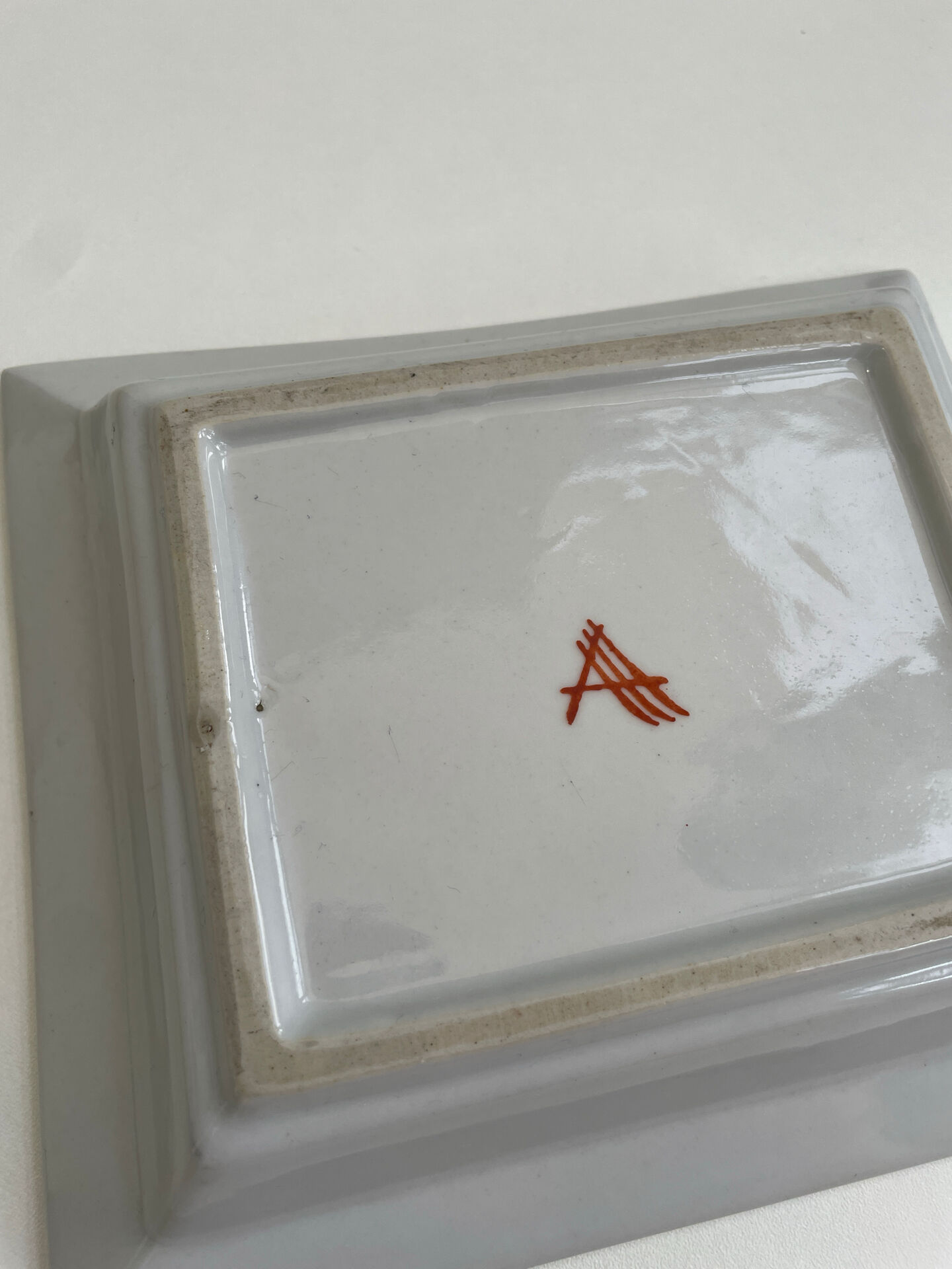 Porcelain catchall Asiatides