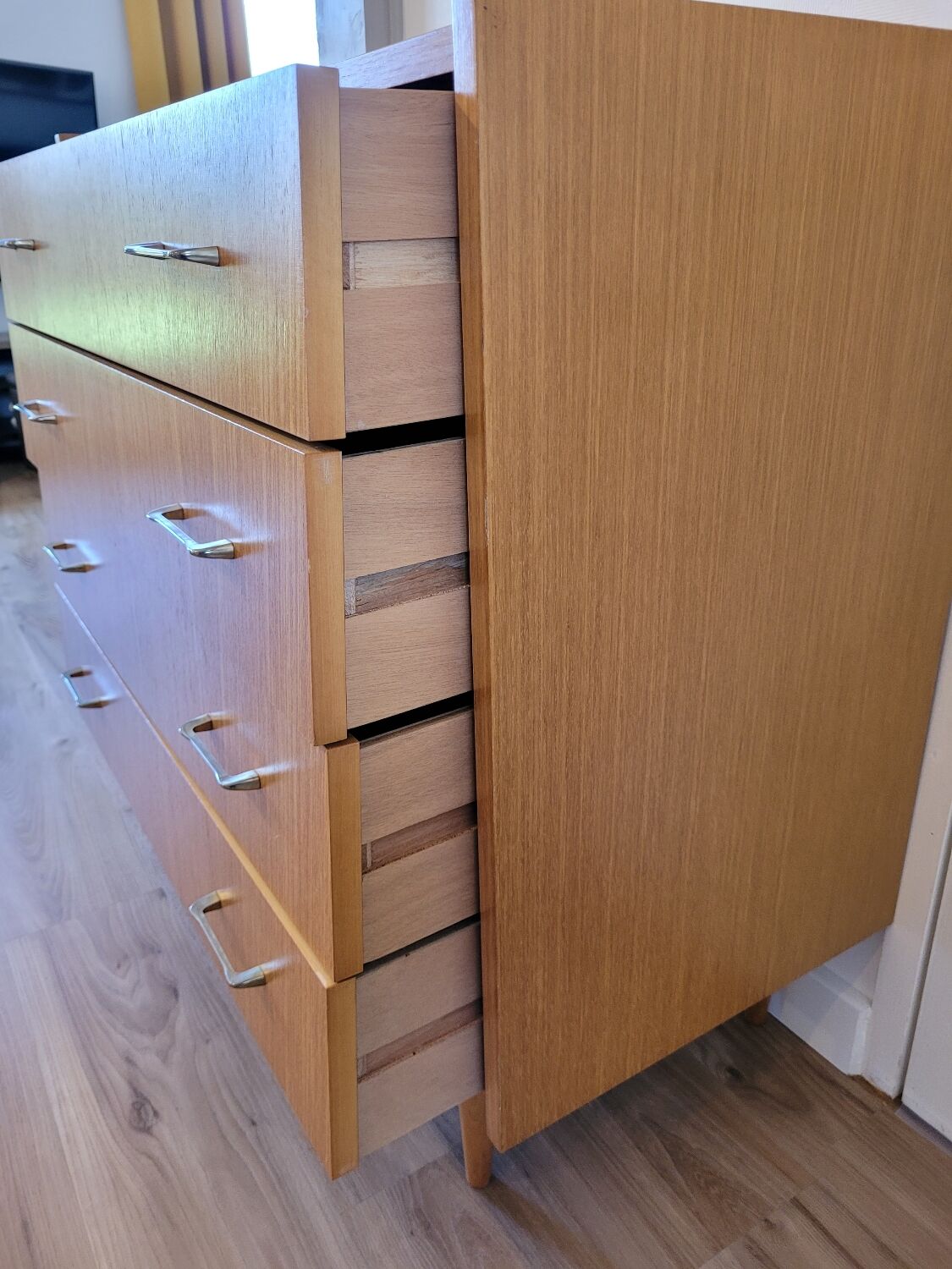 Vintage chest of drawers