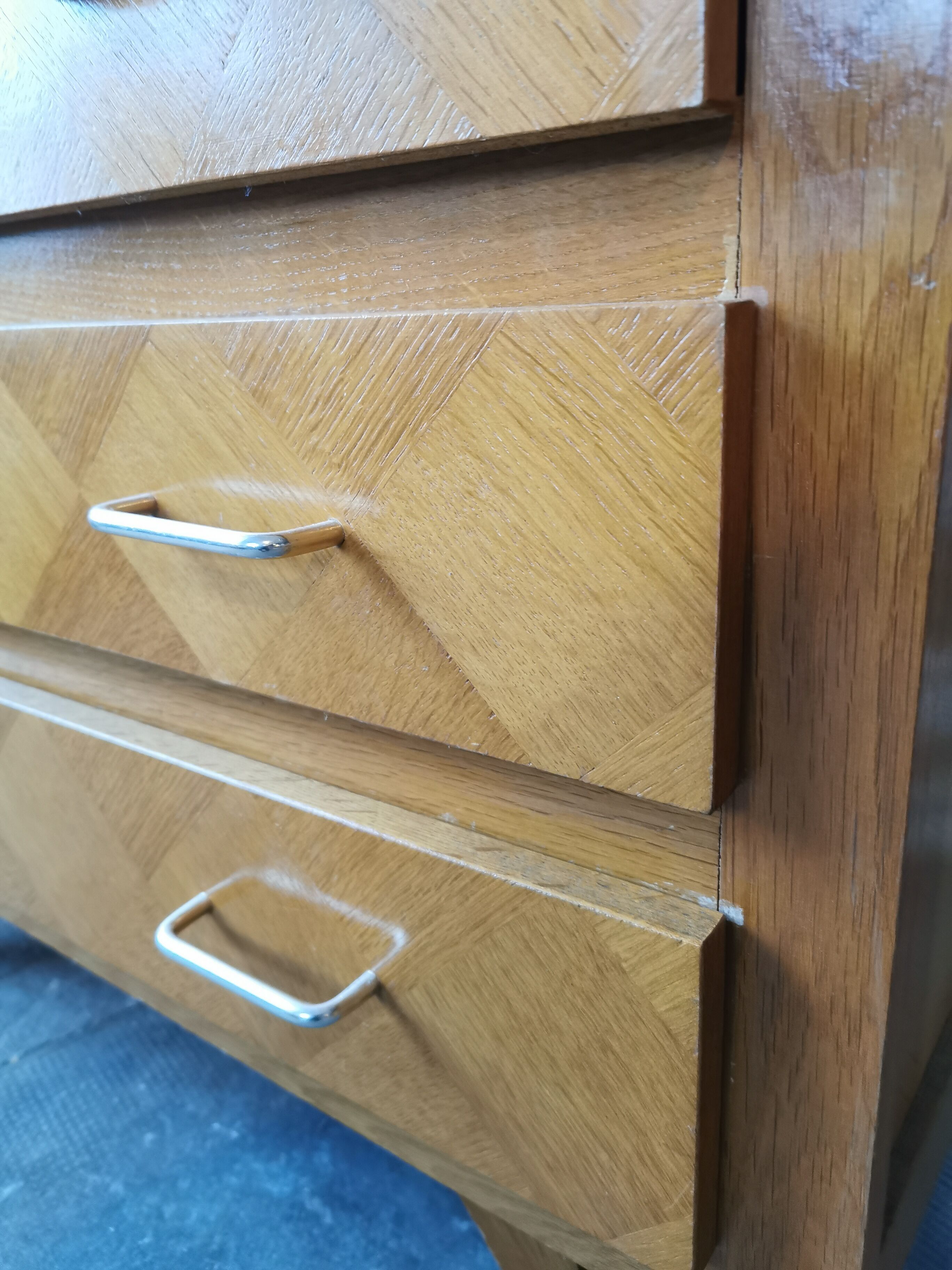 Vintage chest of drawers, compass legs, light wood