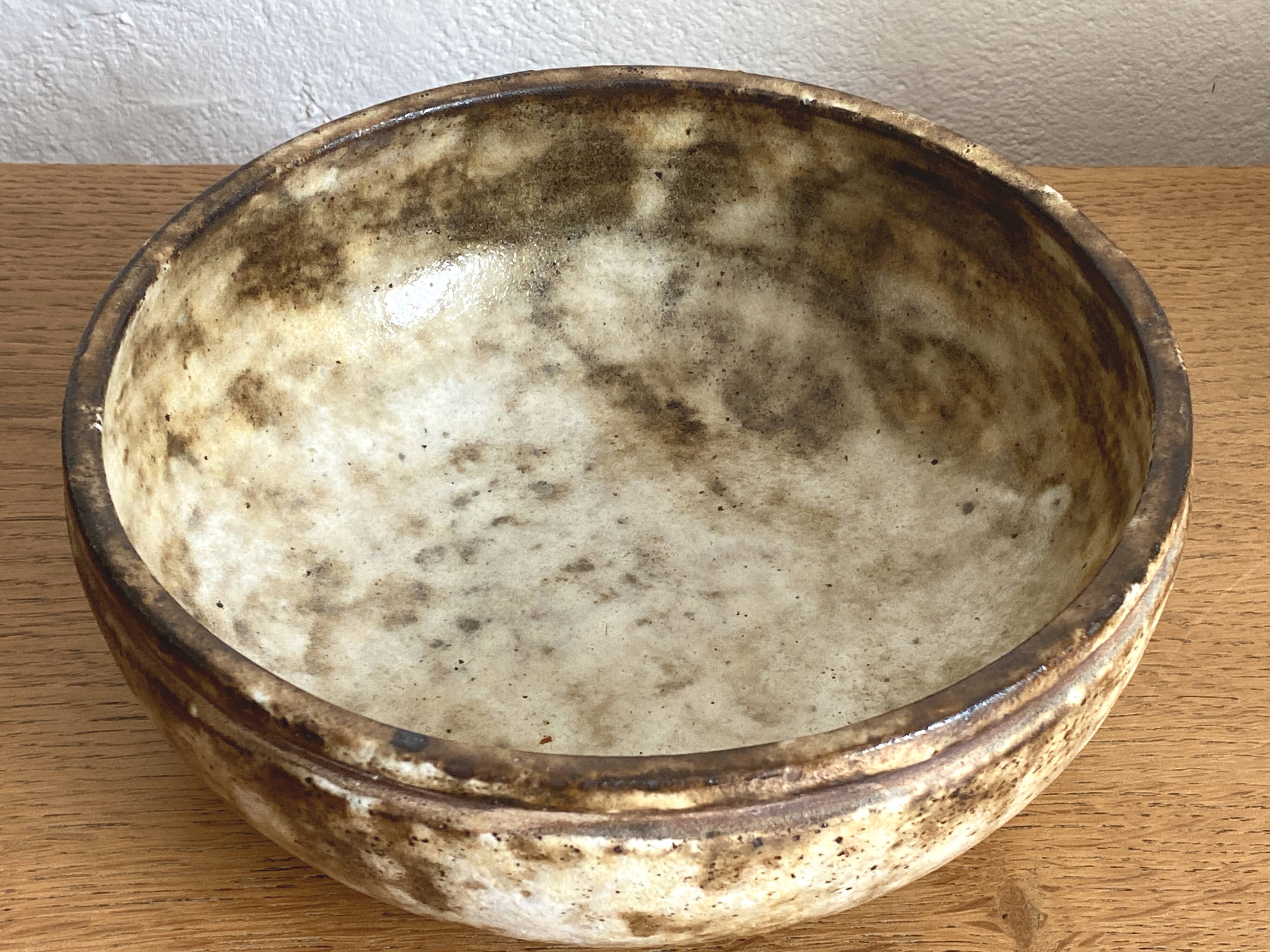 Large enamelled ceramic bowl signed A. Kostanda in Vallauris in perfect condition