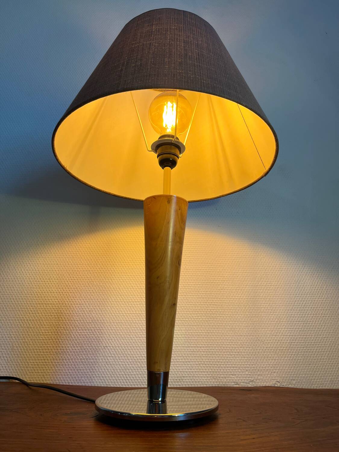 Art Deco table lamp in wood and silver metal