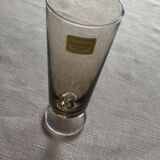 12 flutes a champagne modele suede chez Lumirac en verre fumé