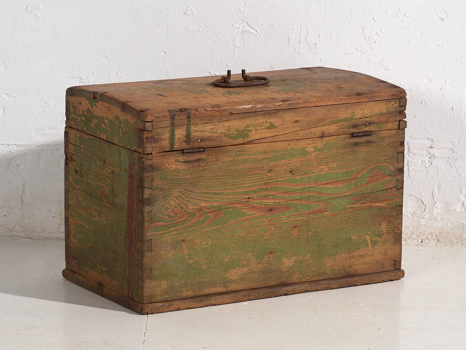 Antique storage chest (c.1920) #1