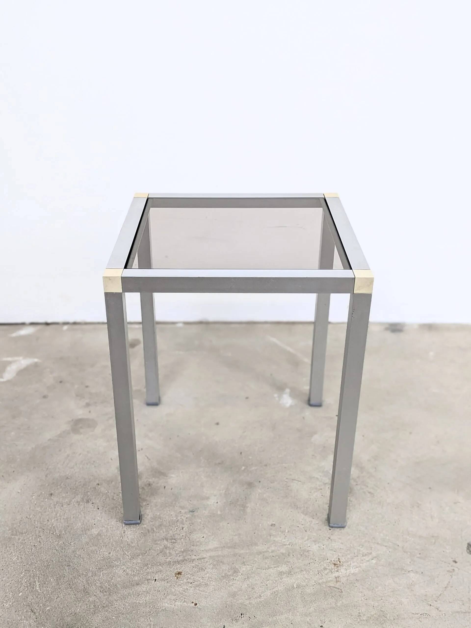 Table d’appoint basse vintage 70s