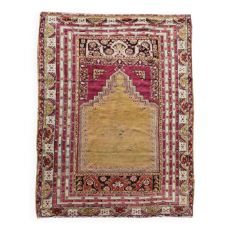 Old turkish kisehir carpet: 1.78 x 1.17 meters