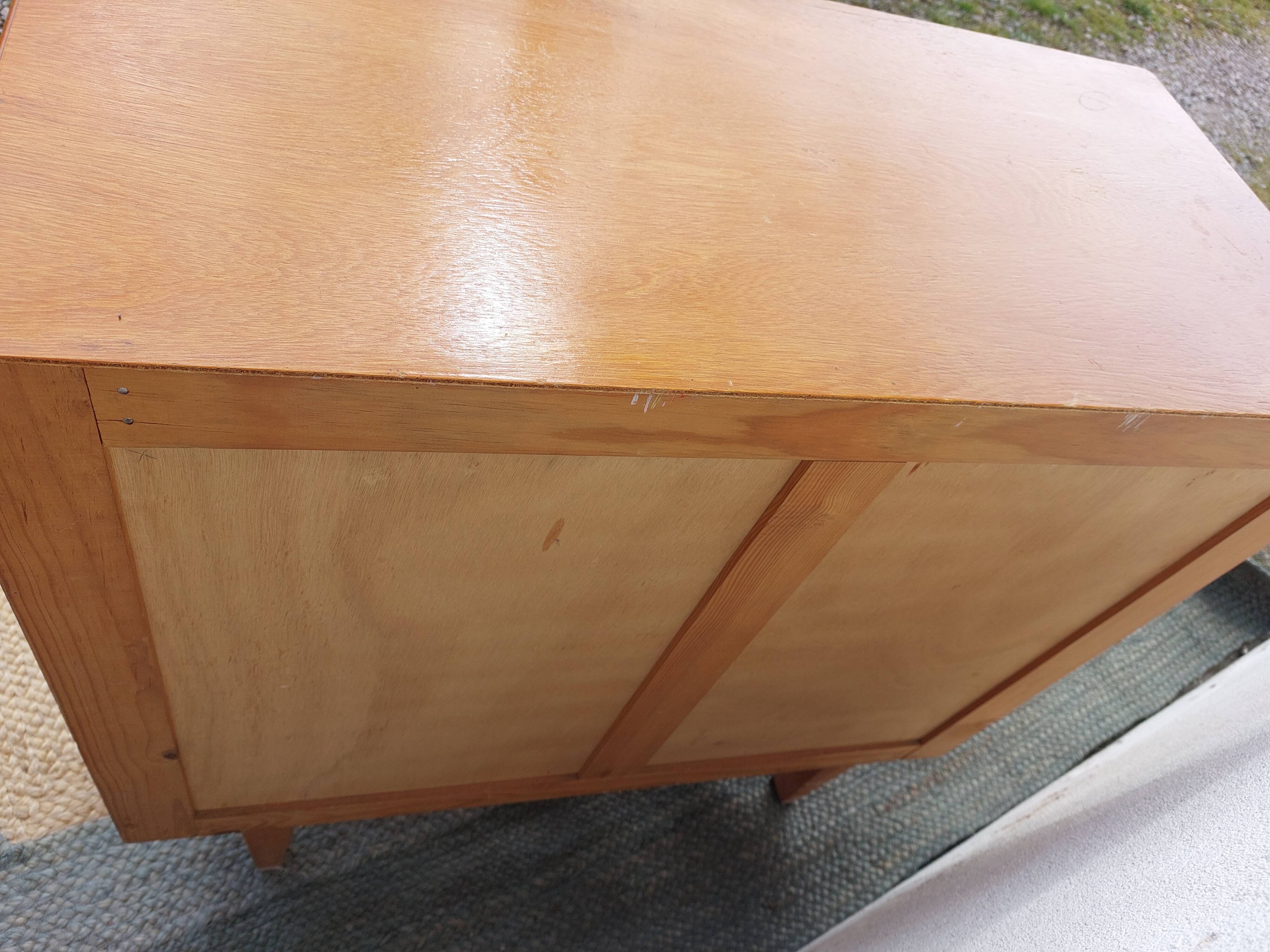 Commode vintage bois, galon blanc