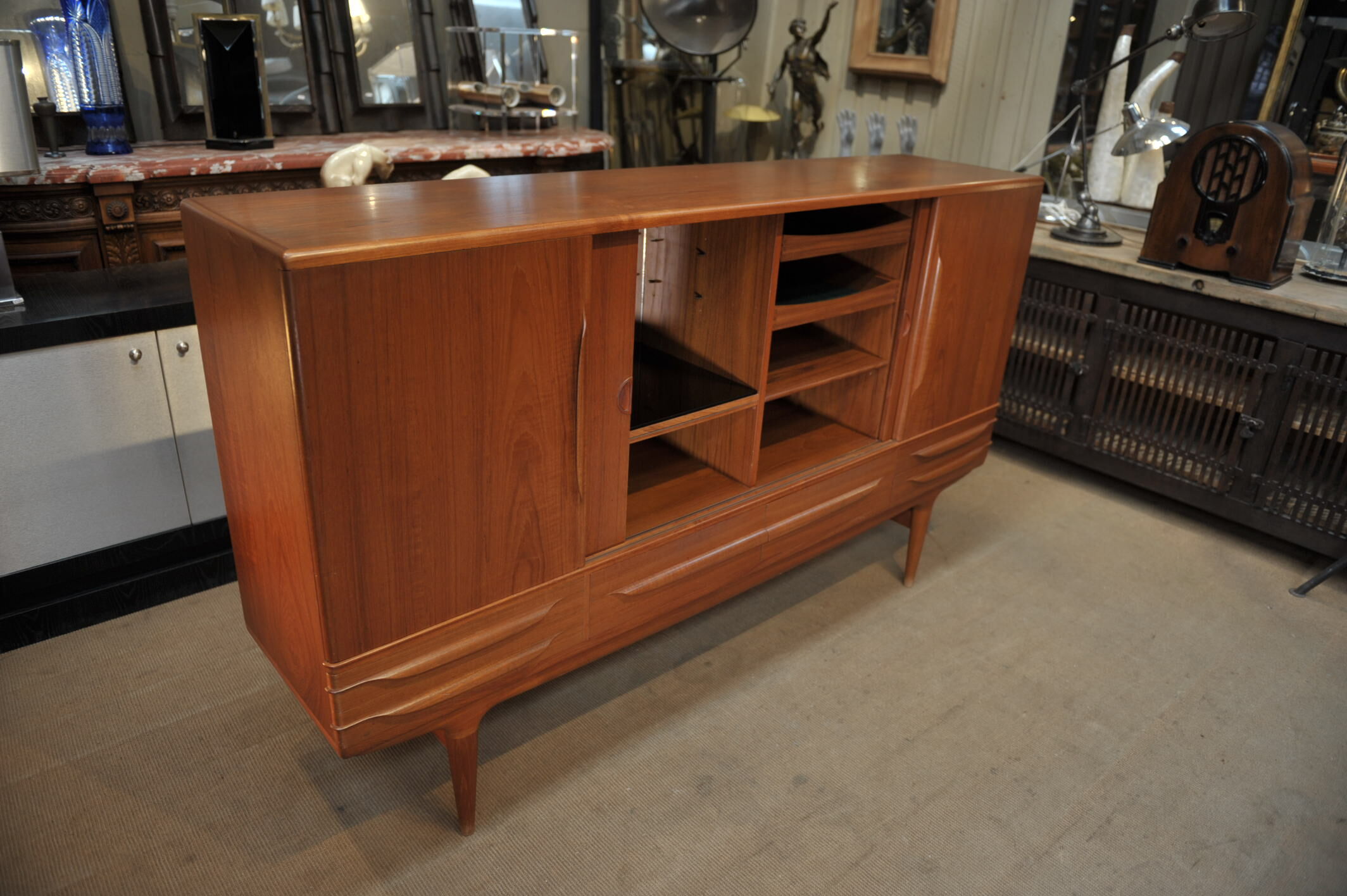 Vintage scandinavian teak furniture by Samcom Denmark
