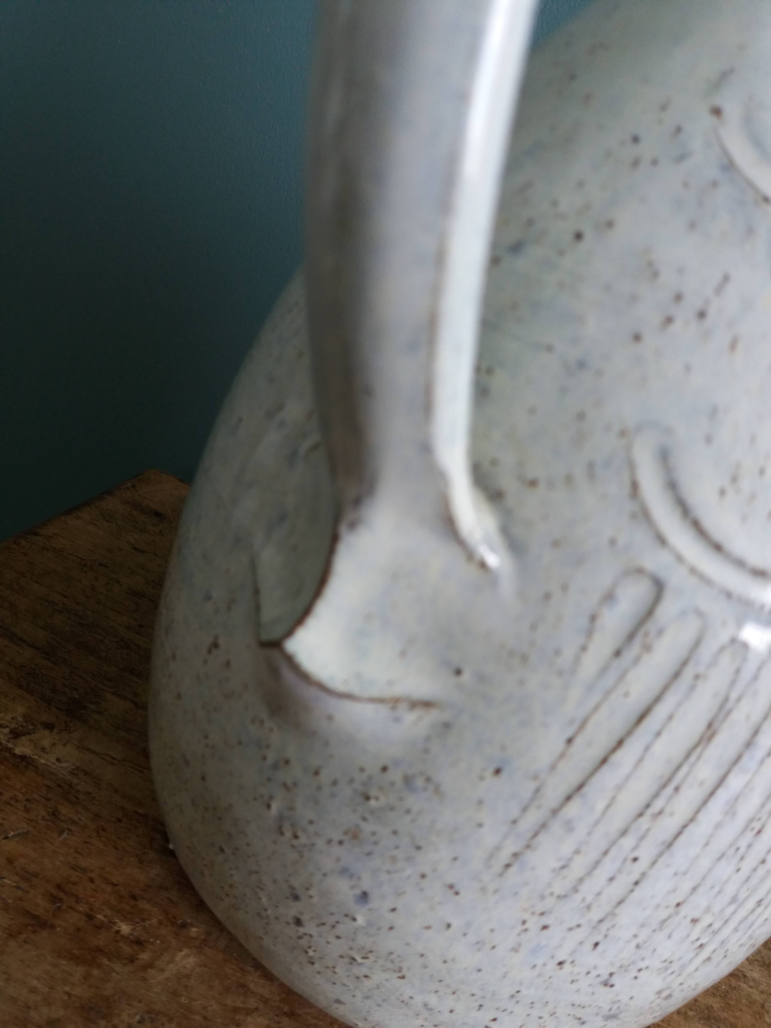 Pichet signé Colotte à Combret