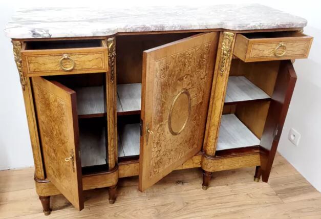 Buffet style Louis XVI