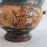 Vintage covered pot with boat décor