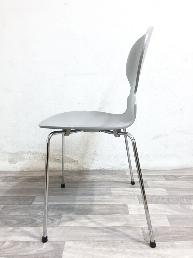Suite of 6 chairs "ant" Jacobsen, ed. Fritz Hansen 2002