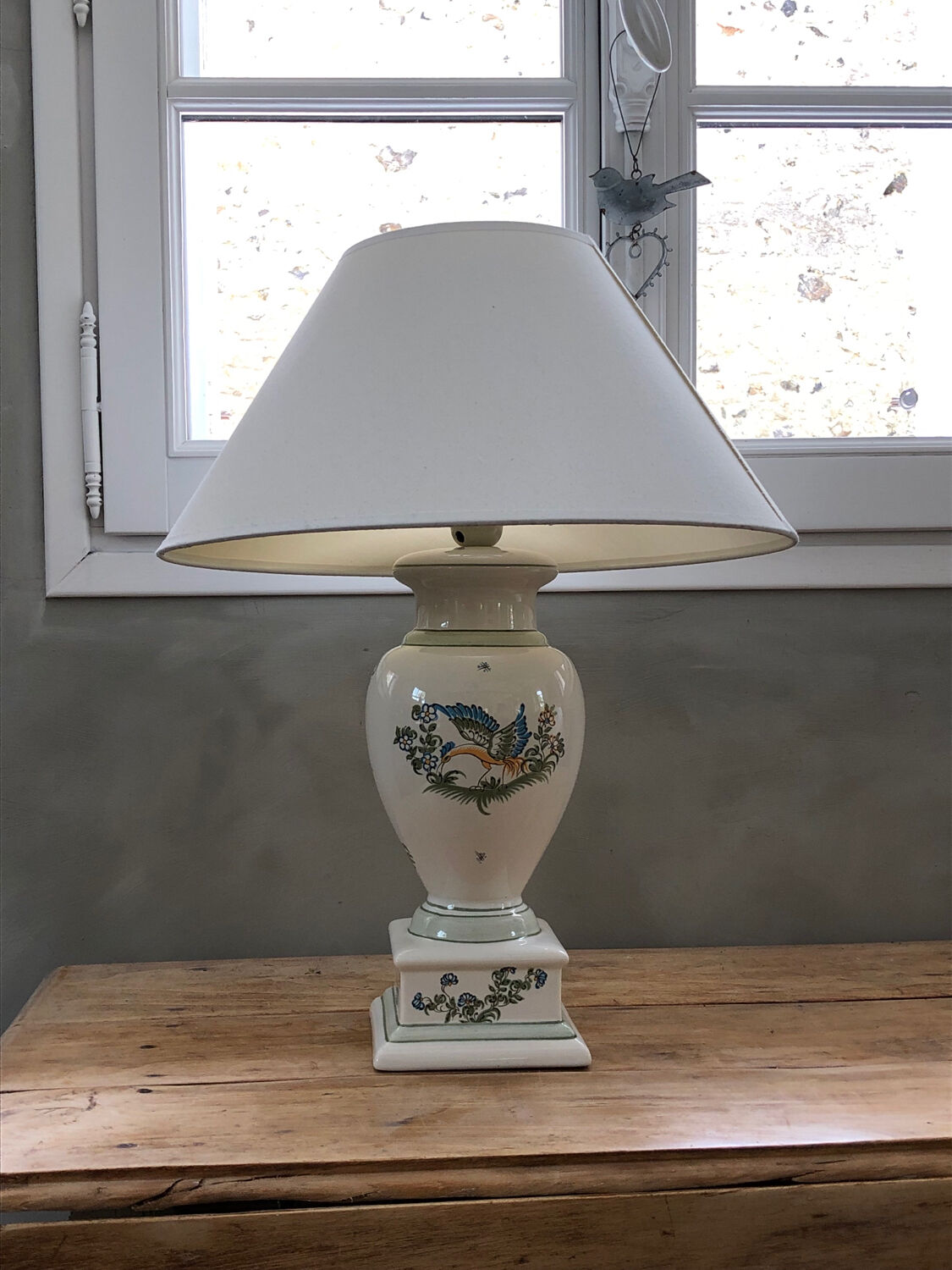 Antique lamp foot in Moustiers porcelain