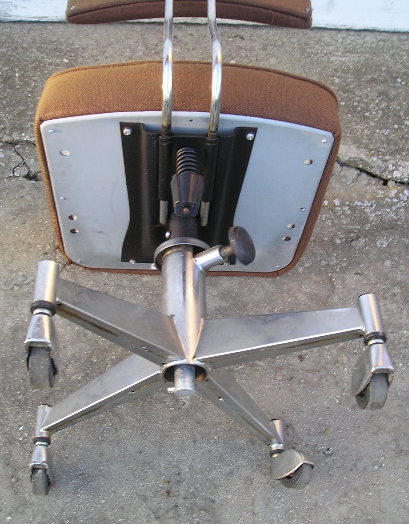 Workshop or Office Flambo swivel and wheel chair