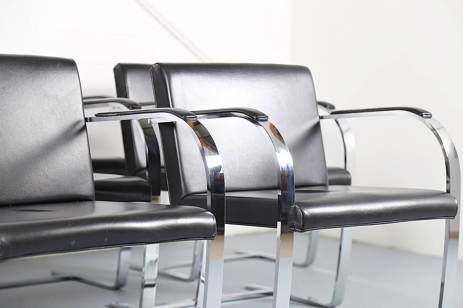 Set of 6+1 Mies van der Rohe Brno black Bauhaus chairs